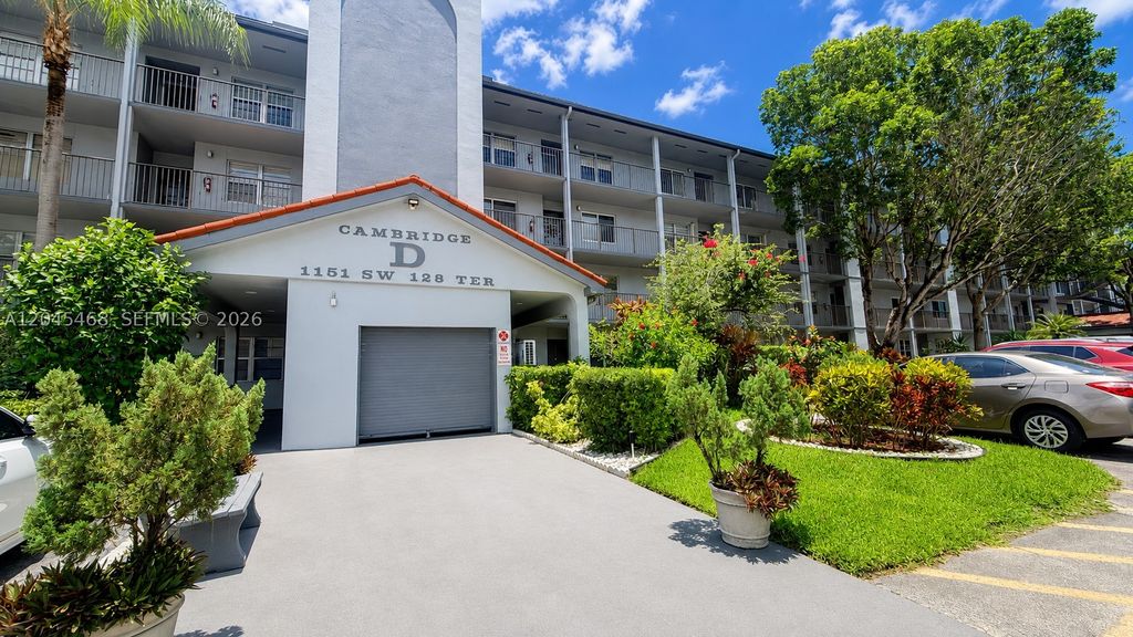 Photo of Pembroke Pines, FL 33027 (MLS # A12045468)