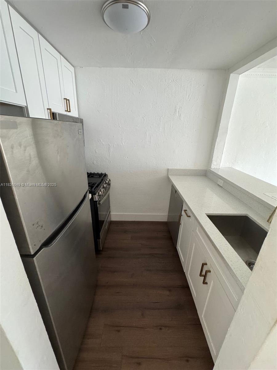 505 NE 30th St 503