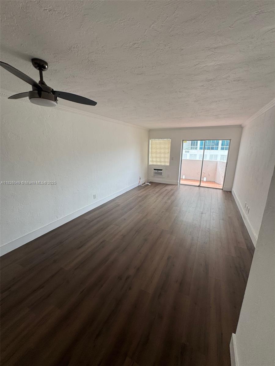 505 NE 30th St 503