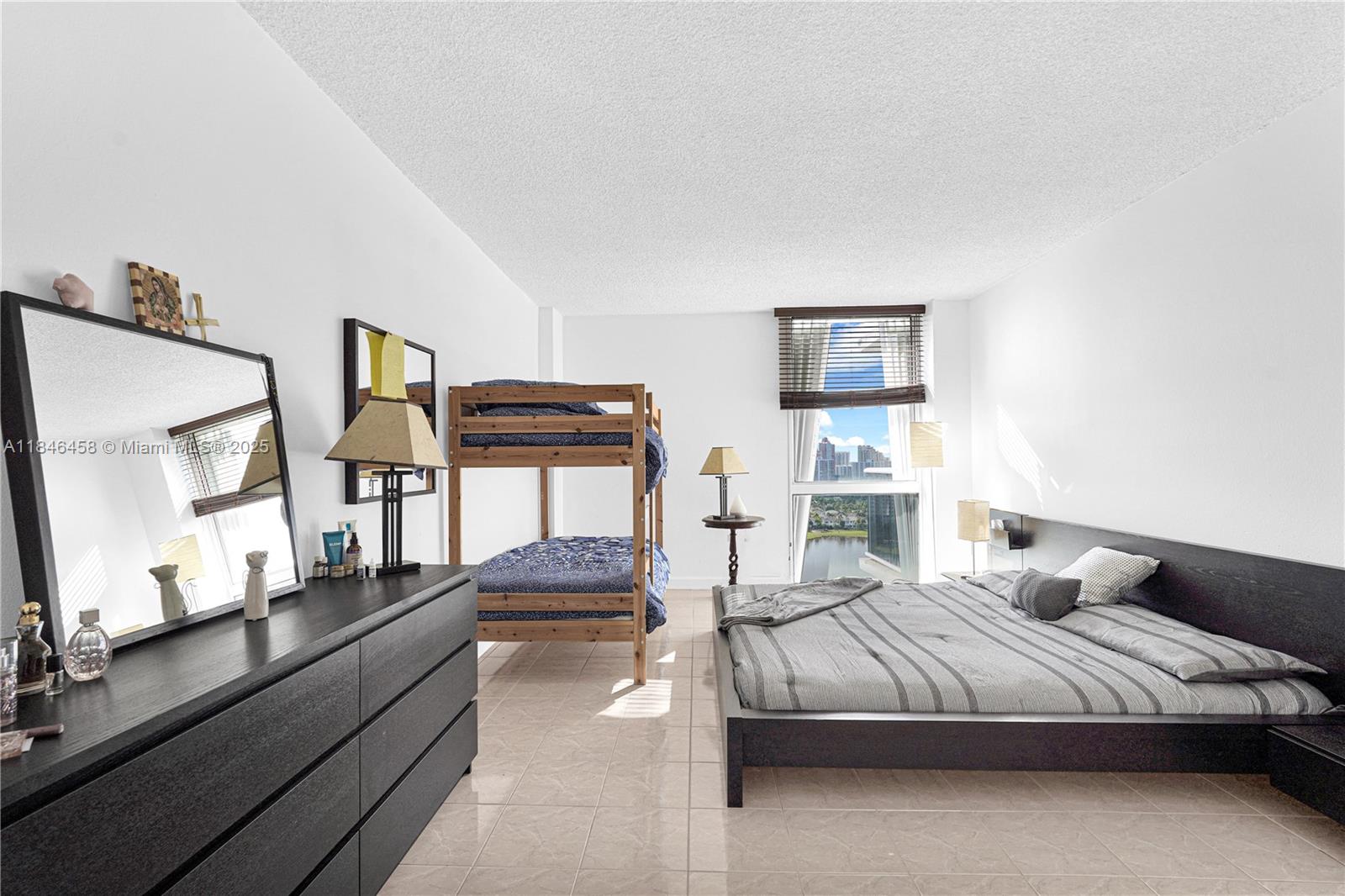 AVENTURA ELDORADO CONDO - Residential