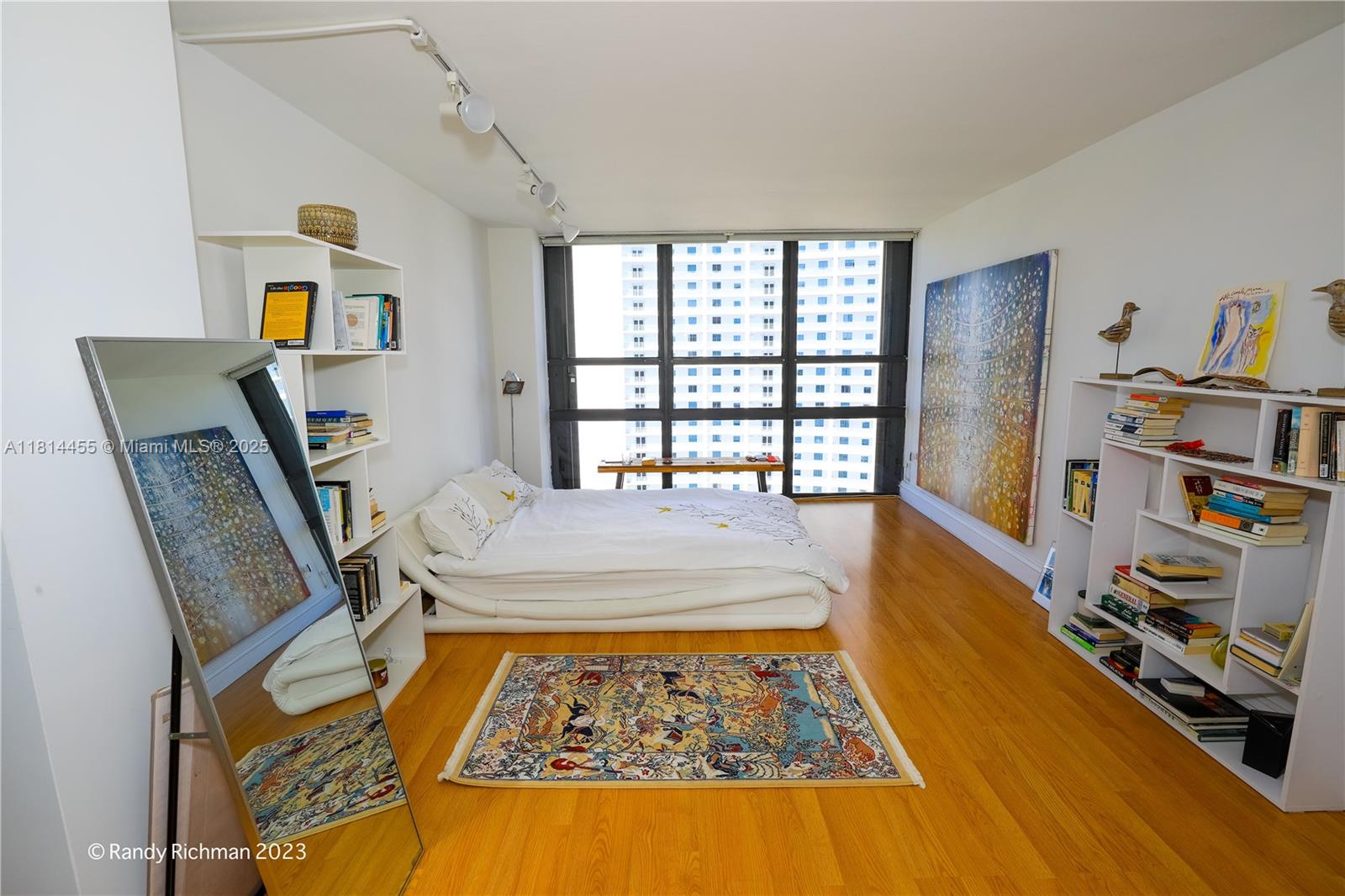 CHARTER CLUB CONDO - Residential Lease