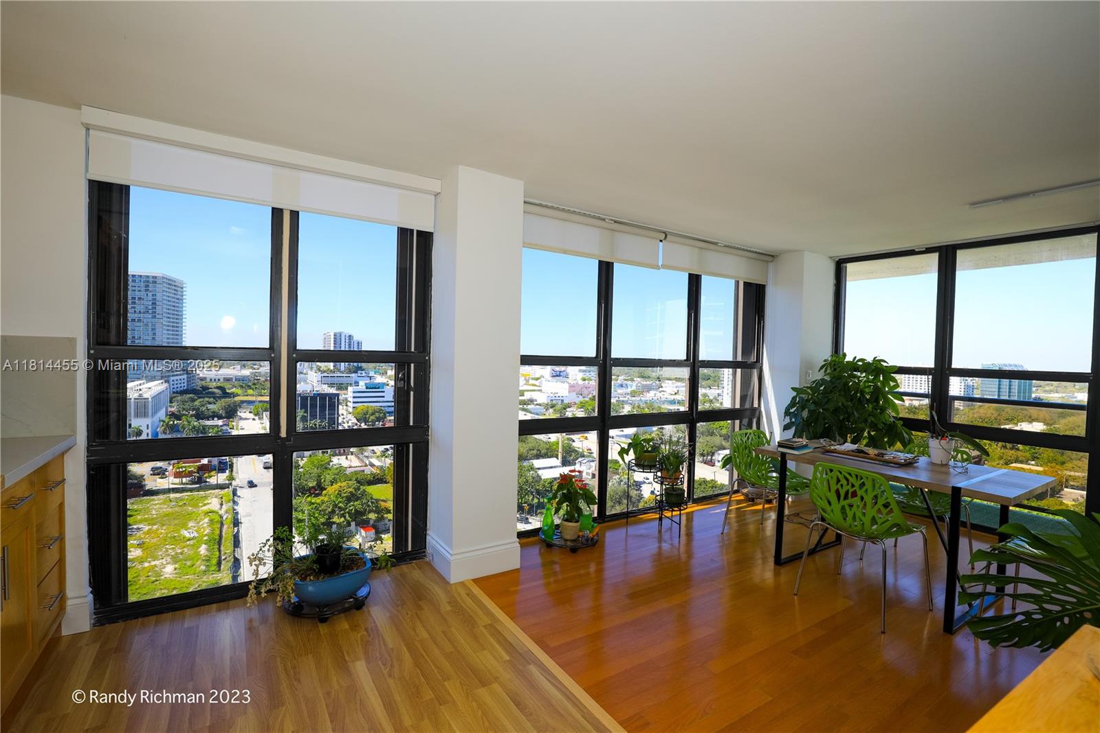 CHARTER CLUB CONDO - Residential Lease