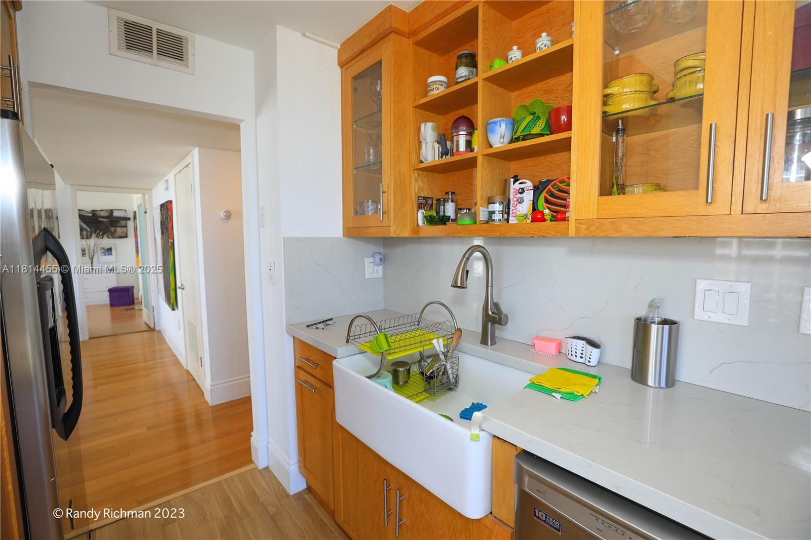 CHARTER CLUB CONDO - Residential Lease