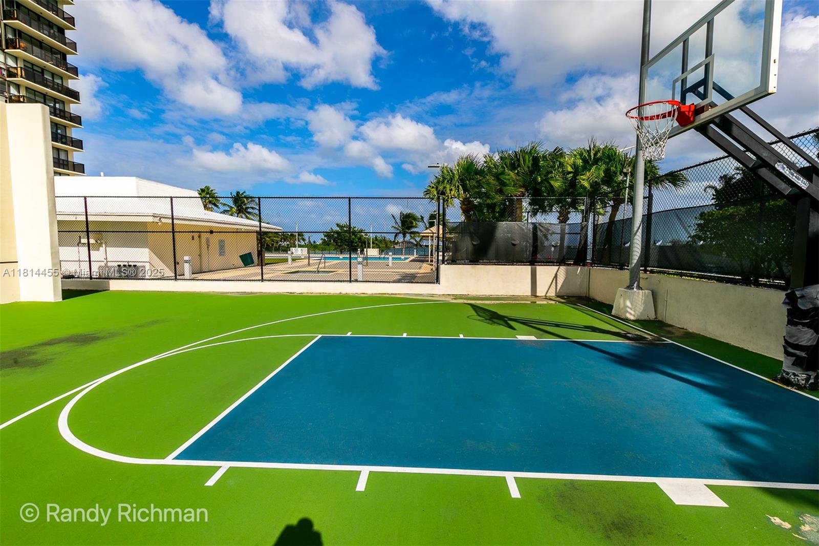 CHARTER CLUB CONDO - Residential Lease