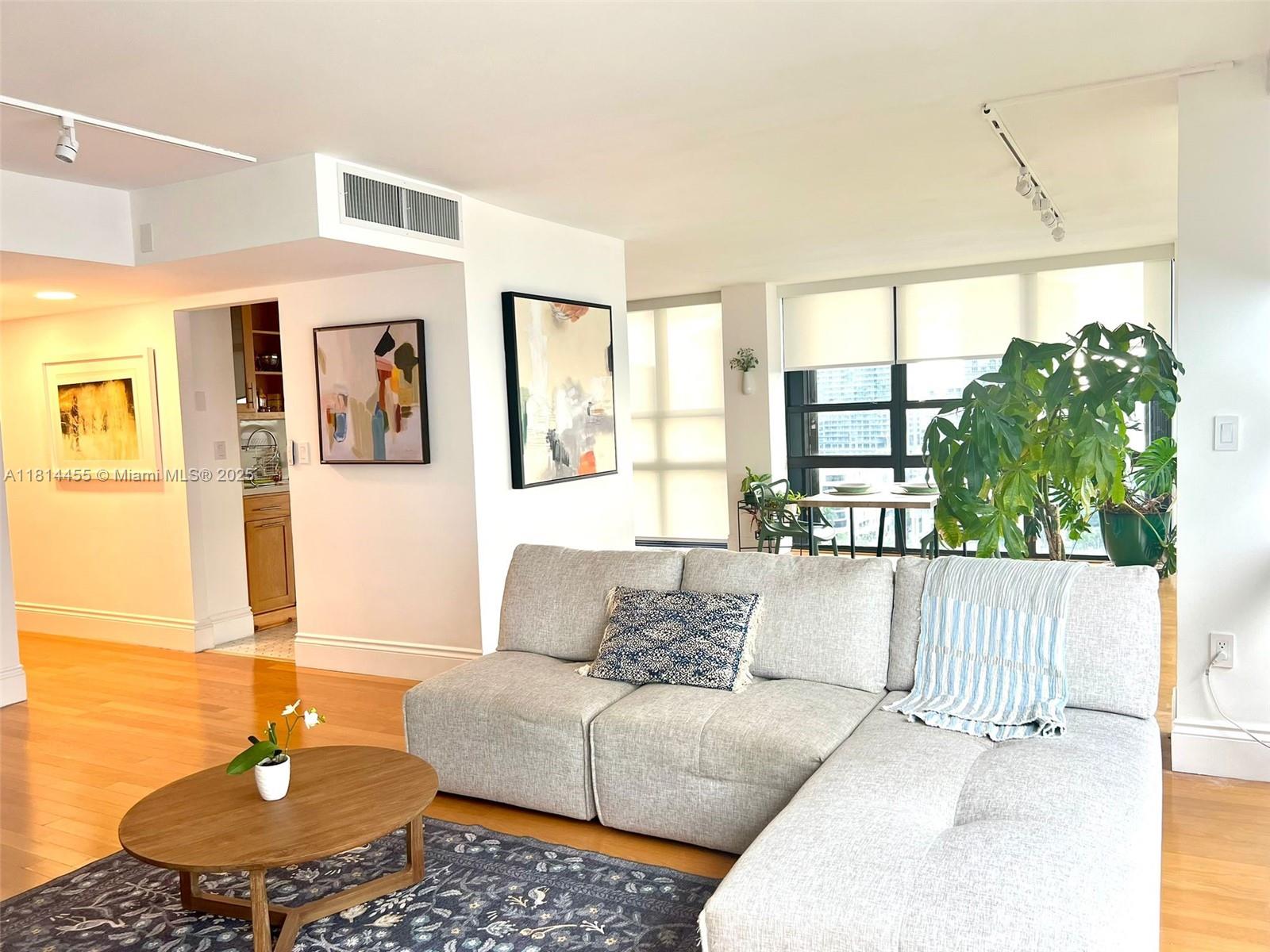 CHARTER CLUB CONDO - Residential Lease