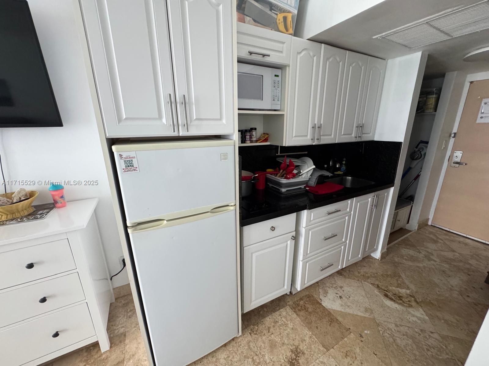 THE AVENTURA BEACH CLUB C - Residential