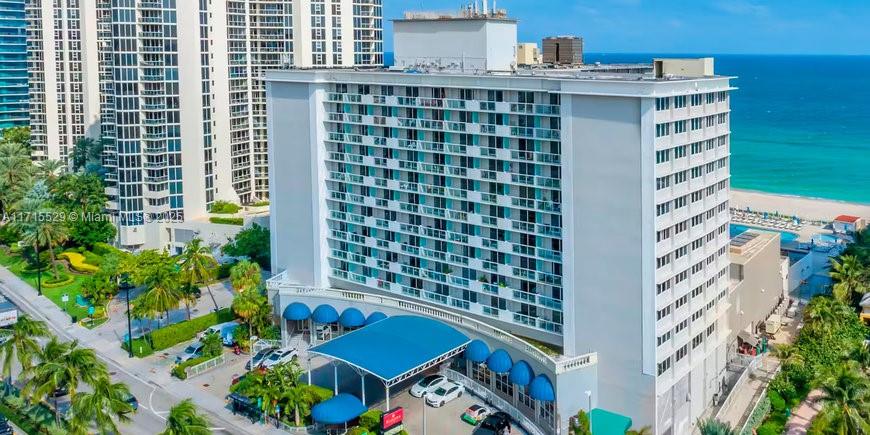 THE AVENTURA BEACH CLUB C - Residential