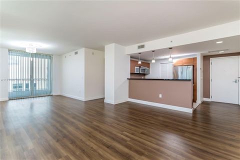 253 NE 2nd St 3108 Miami FL 33132