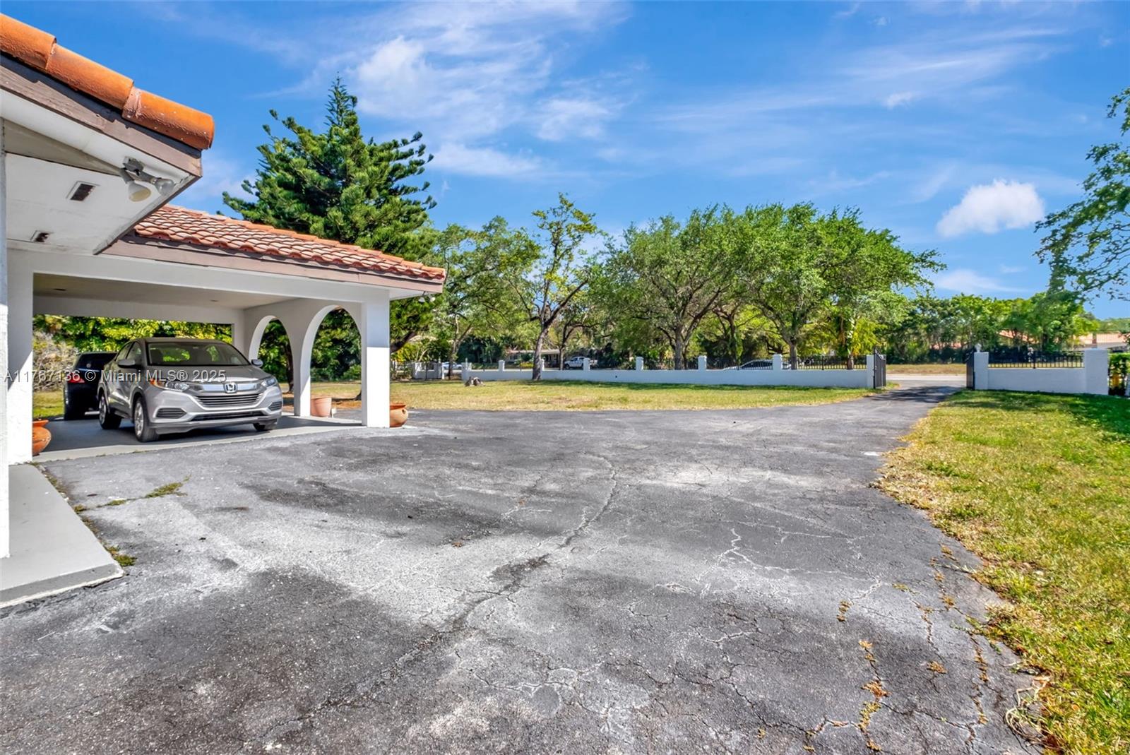 HELMS COUNTRY ESTATES RE- - Residential