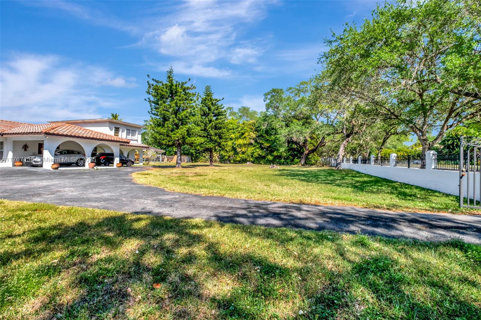 HELMS COUNTRY ESTATES RE- - Residential