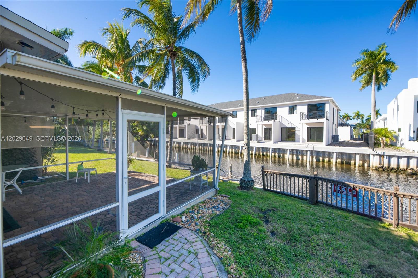 AVON PARK - Residential