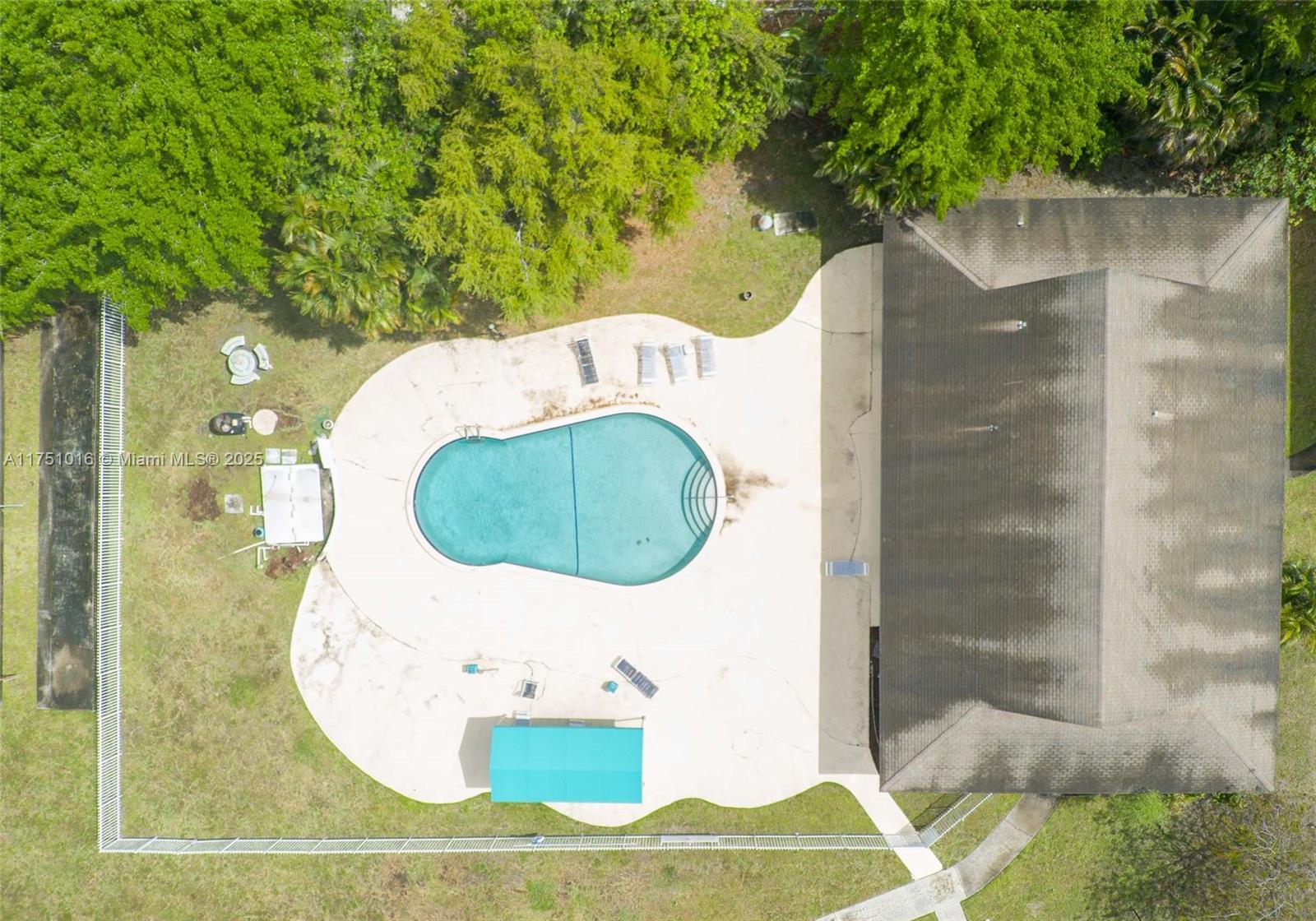 TALLWOOD EAST CONDO - Residential