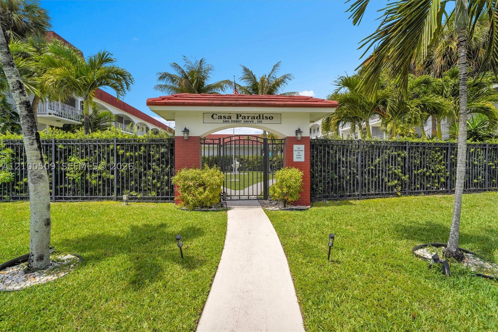 580 Egret Dr