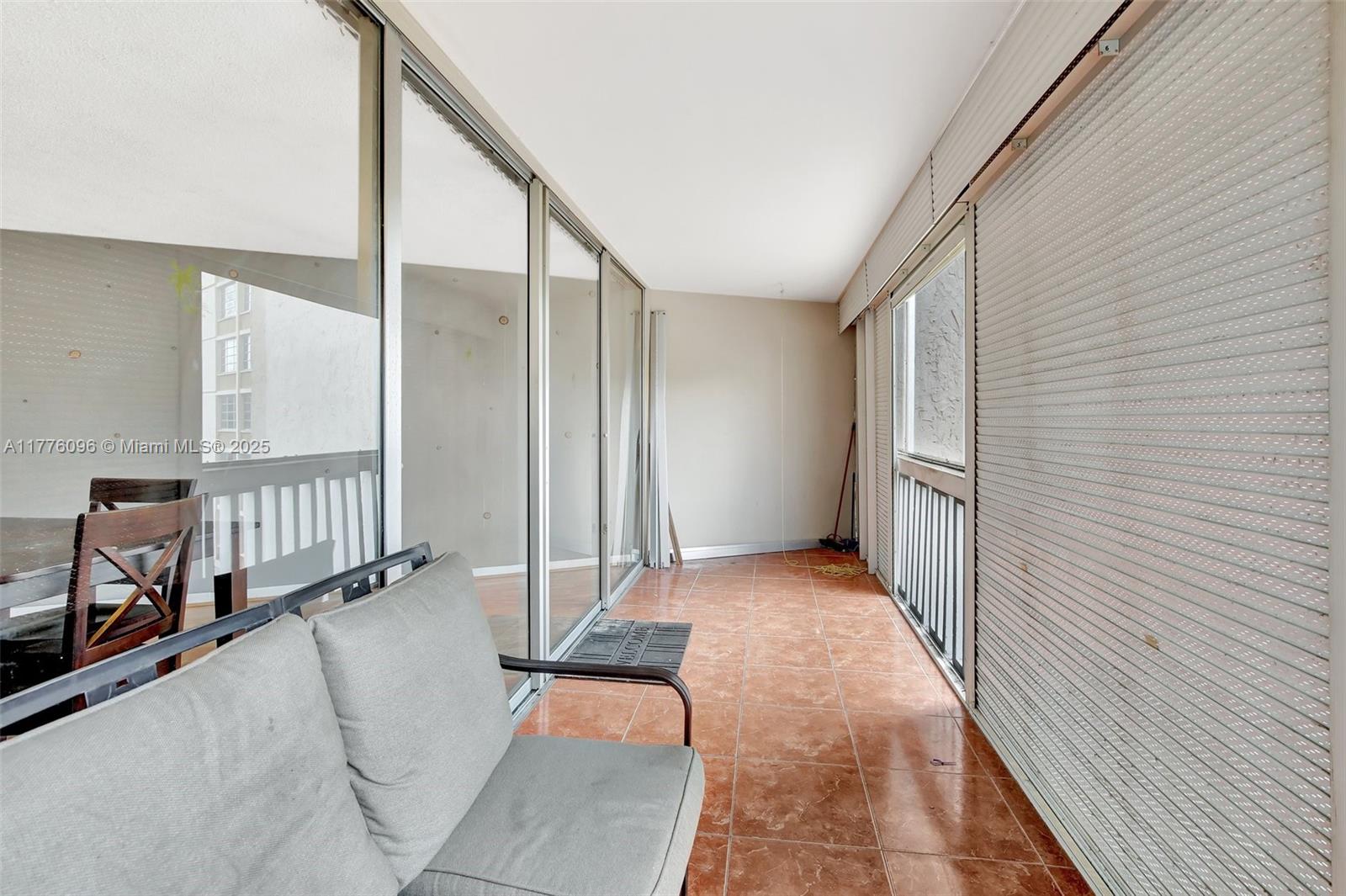 ENVIRON I CONDO 9 - Residential