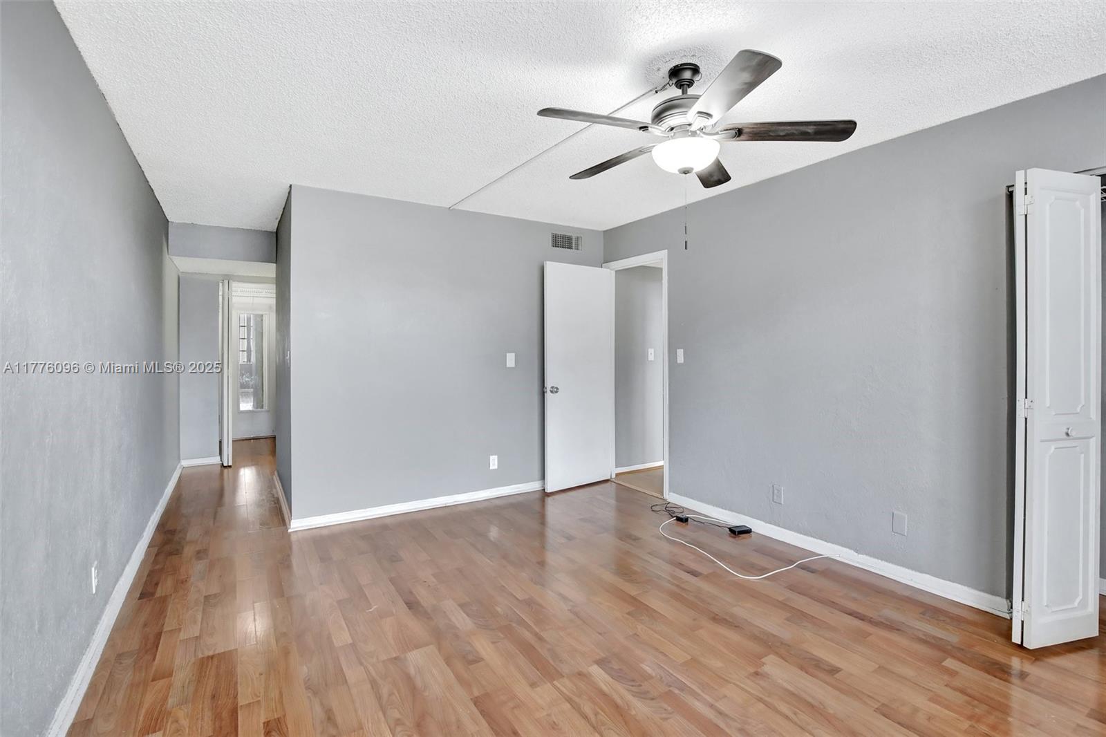 ENVIRON I CONDO 9 - Residential