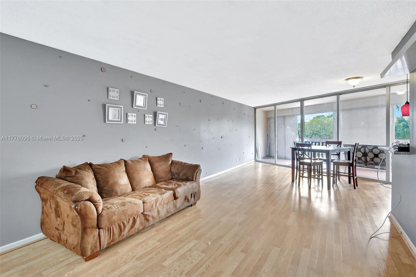 ENVIRON I CONDO 9 - Residential