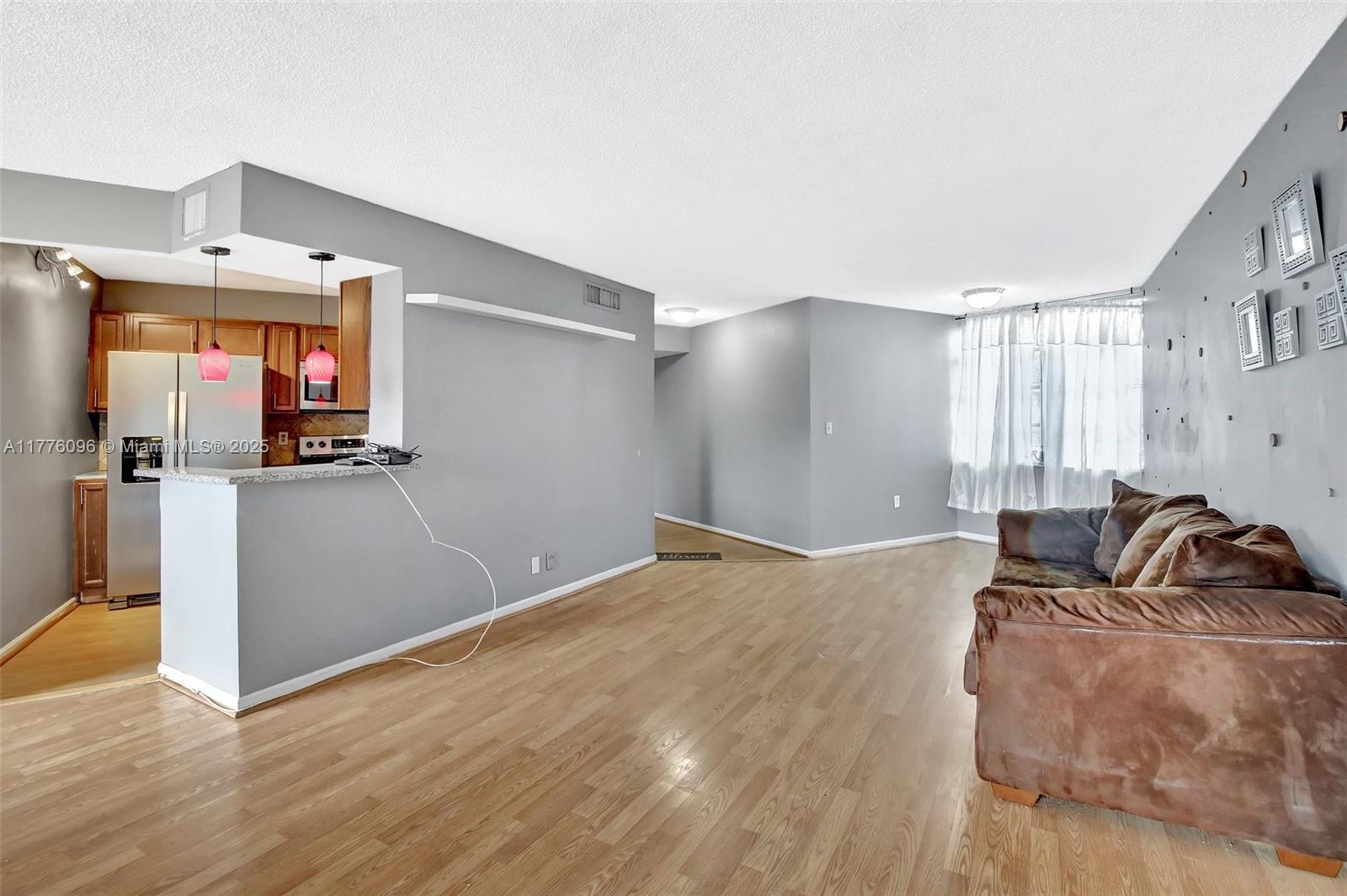 ENVIRON I CONDO 9 - Residential
