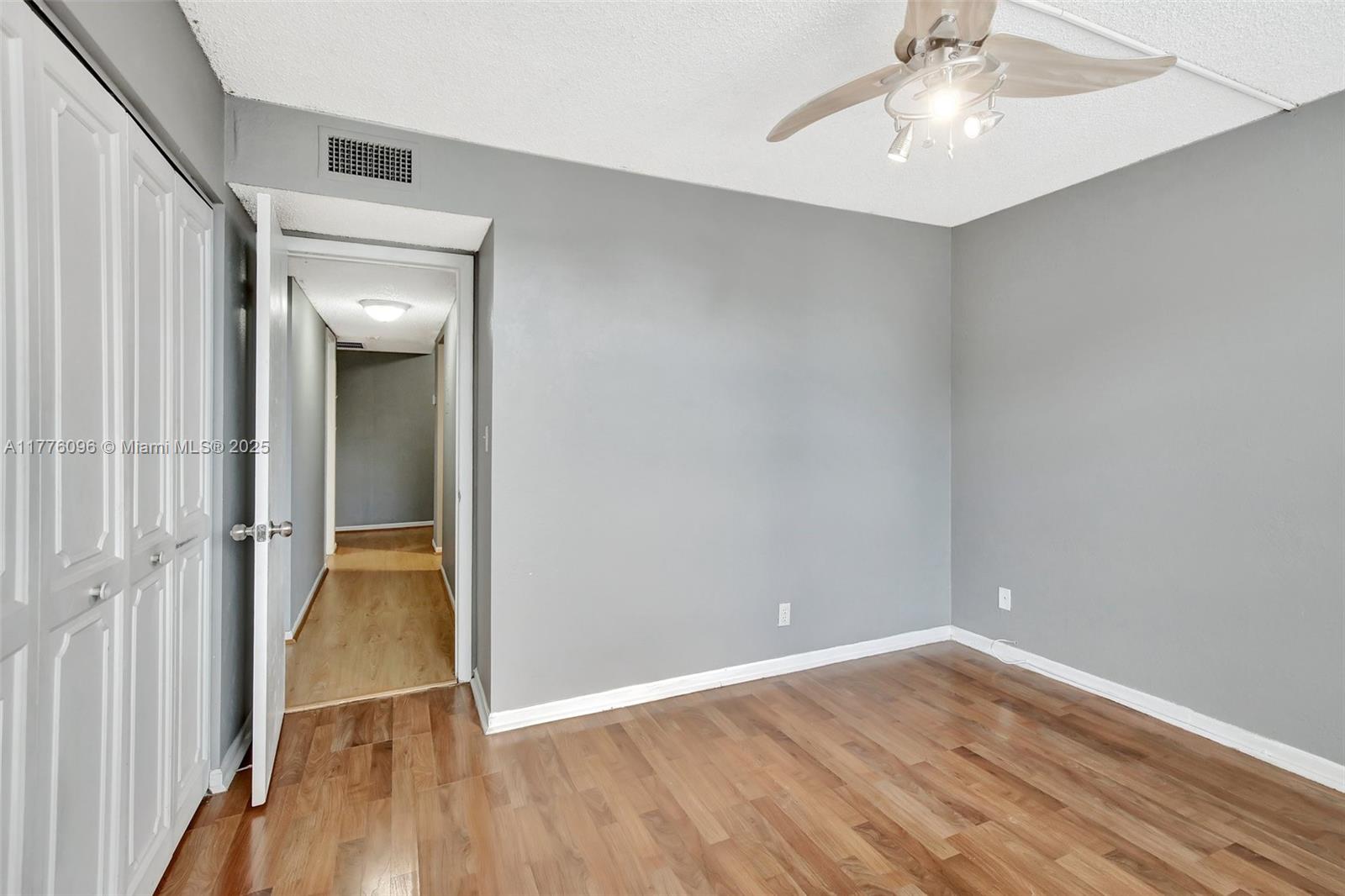ENVIRON I CONDO 9 - Residential