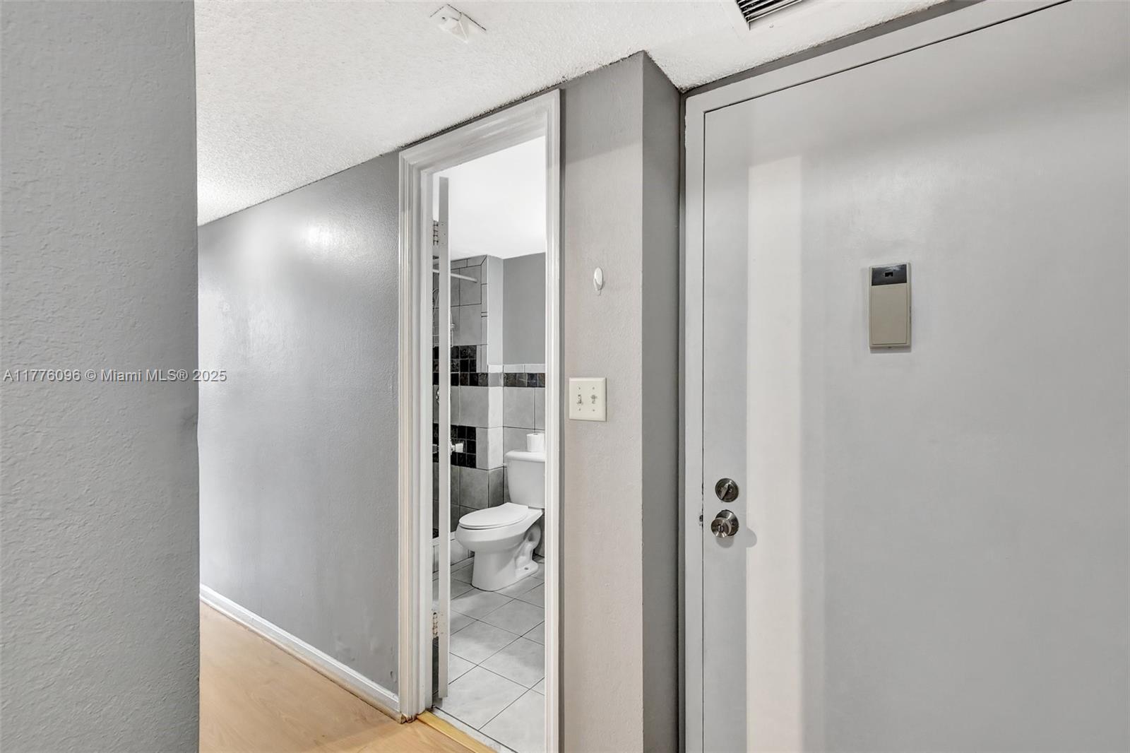 ENVIRON I CONDO 9 - Residential