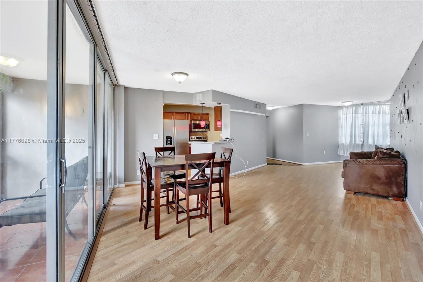 ENVIRON I CONDO 9 - Residential