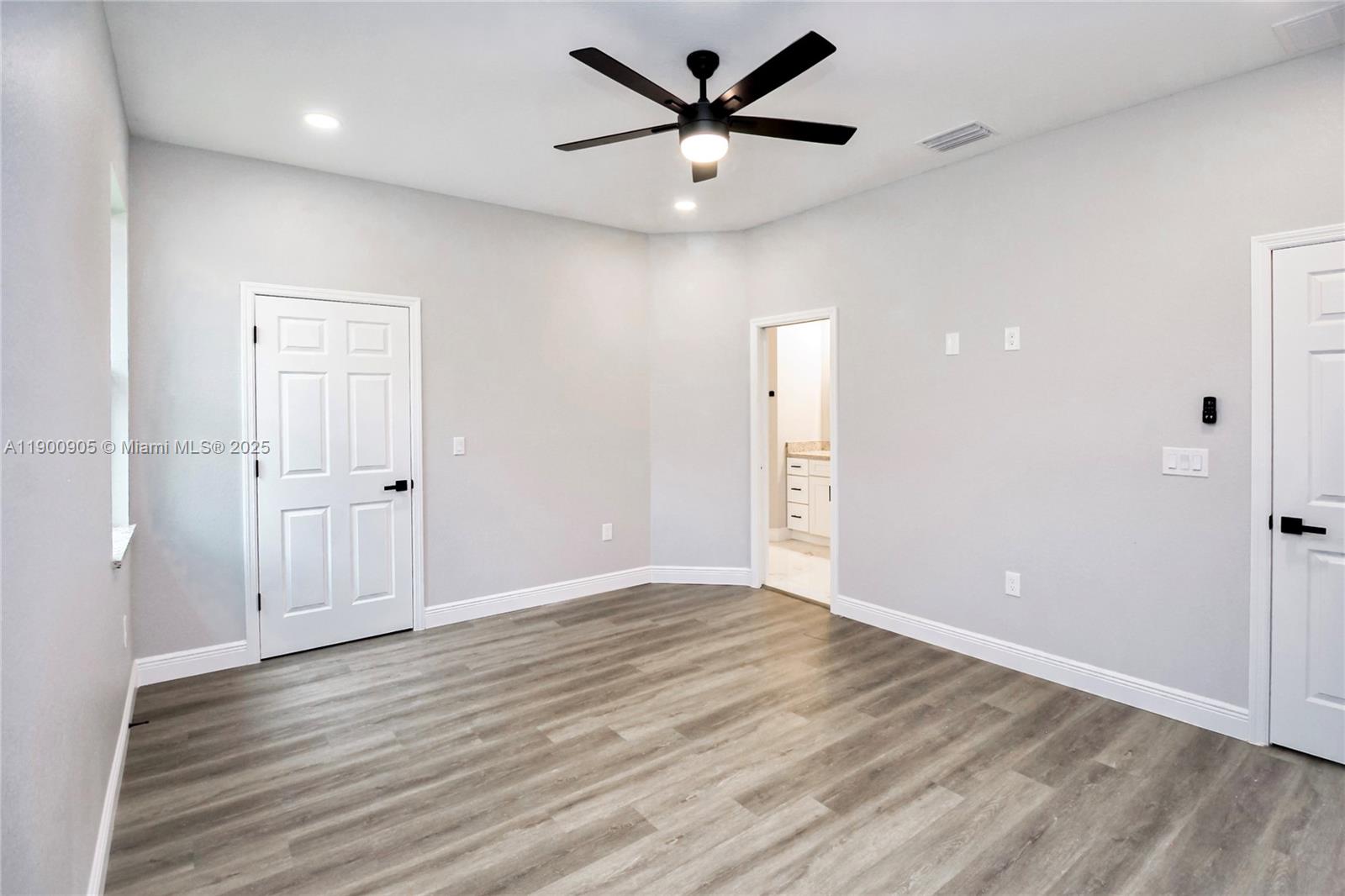 SUN N LAKE EST OF SEBRING - Residential