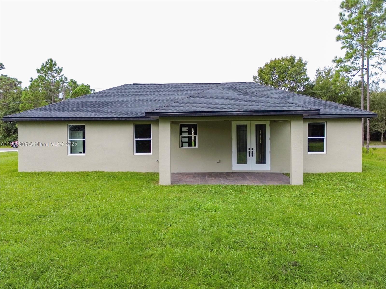 SUN N LAKE EST OF SEBRING - Residential