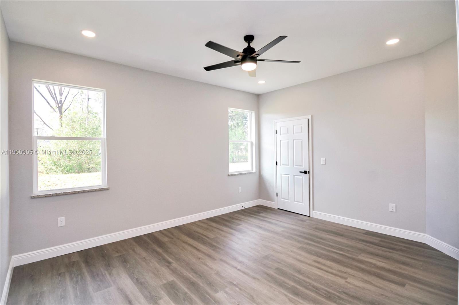 SUN N LAKE EST OF SEBRING - Residential