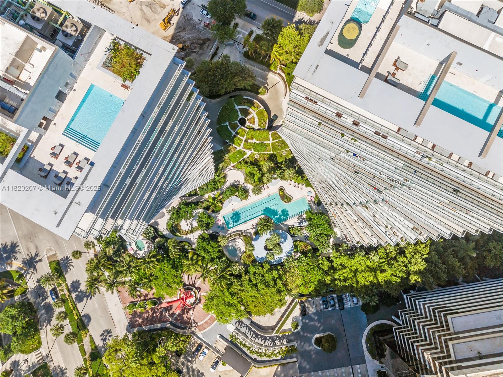 DINNER KEY - Residential