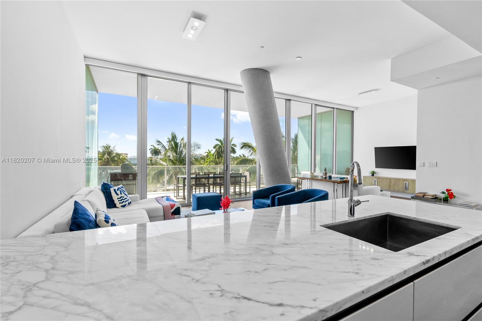 DINNER KEY - Residential