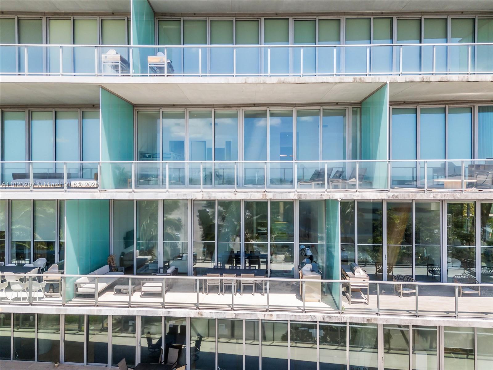 DINNER KEY - Residential