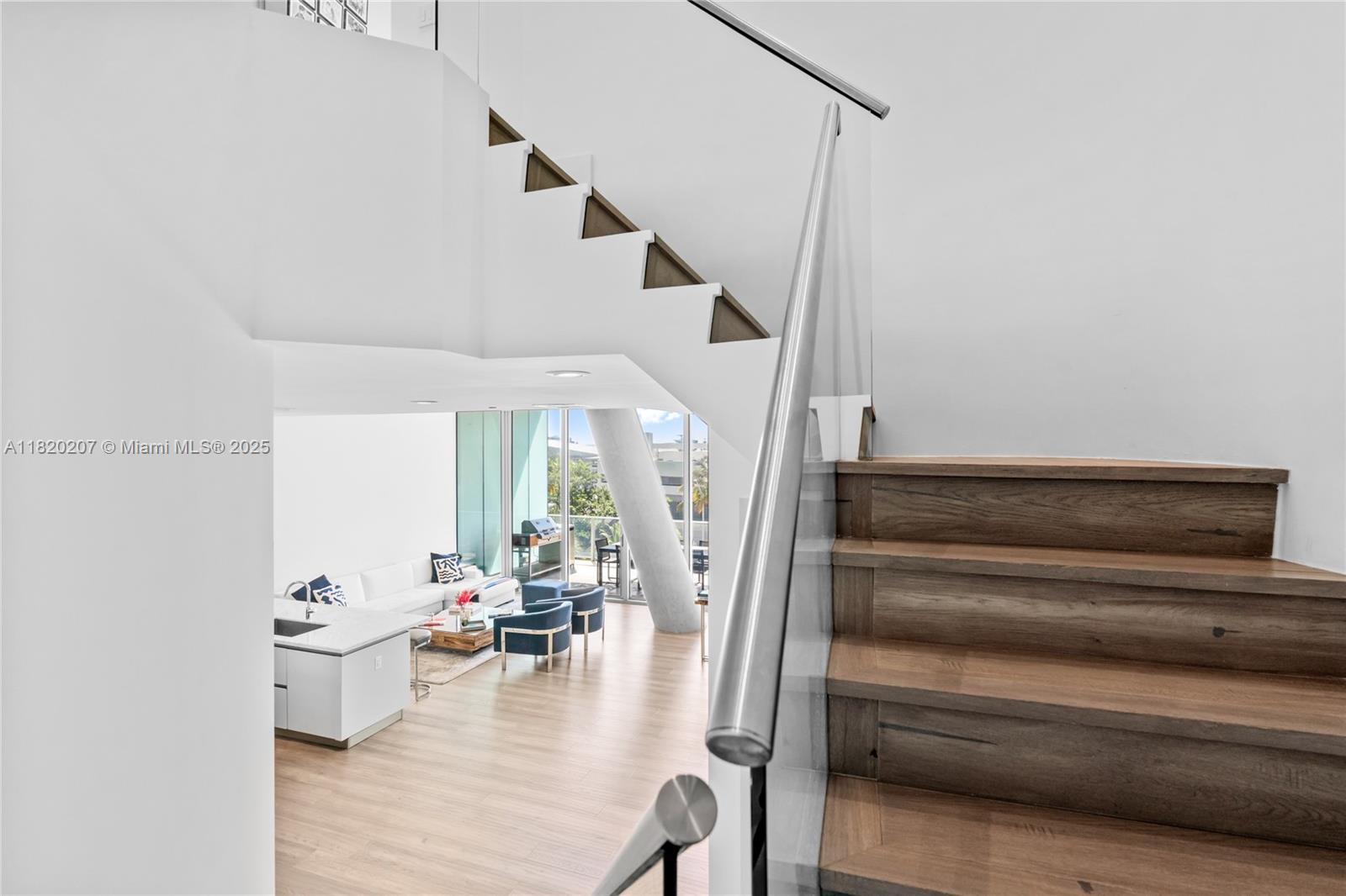 DINNER KEY - Residential