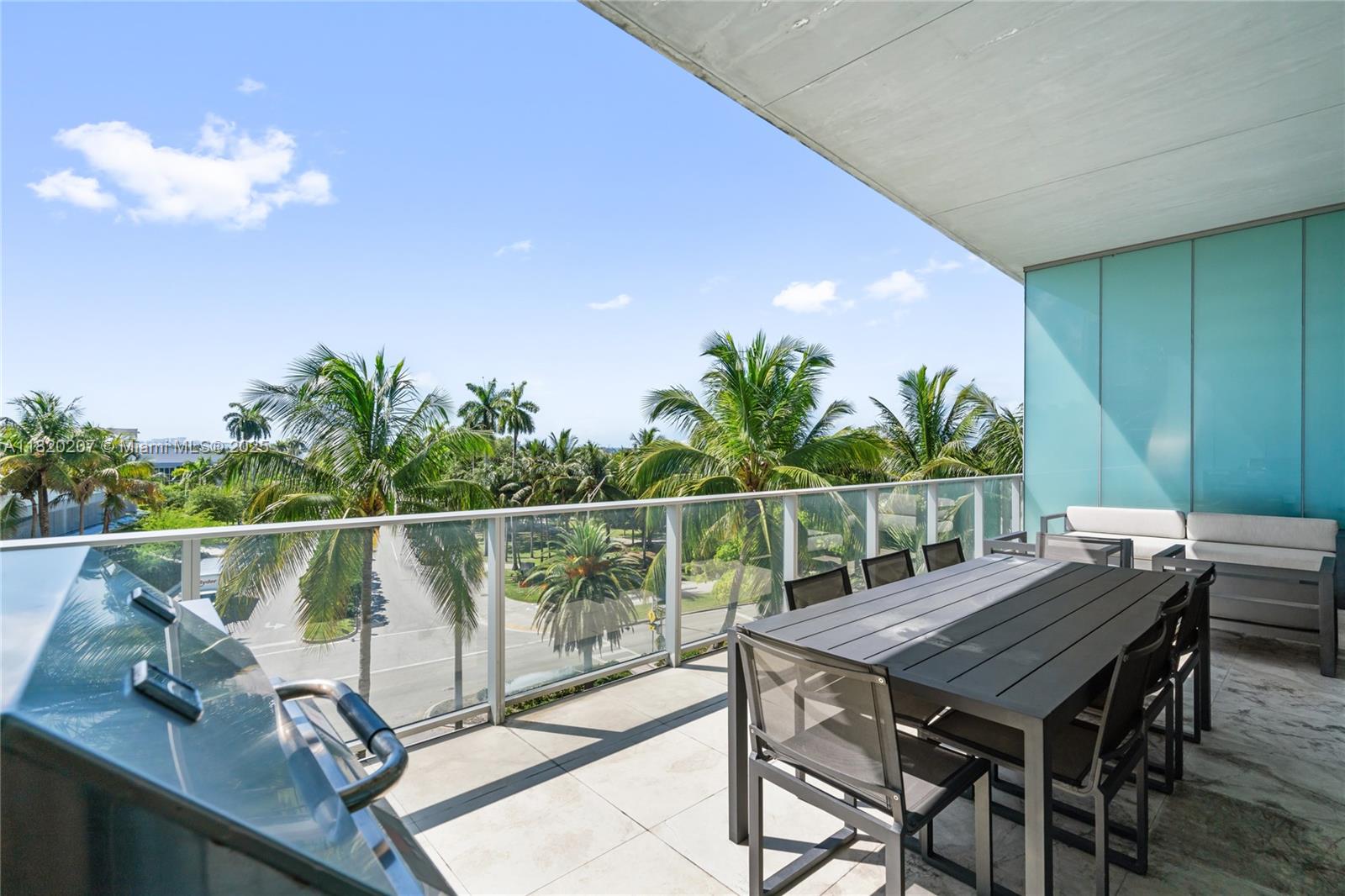 DINNER KEY - Residential