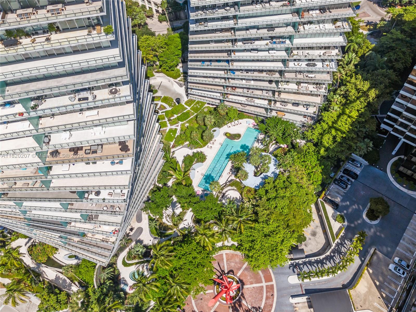 DINNER KEY - Residential