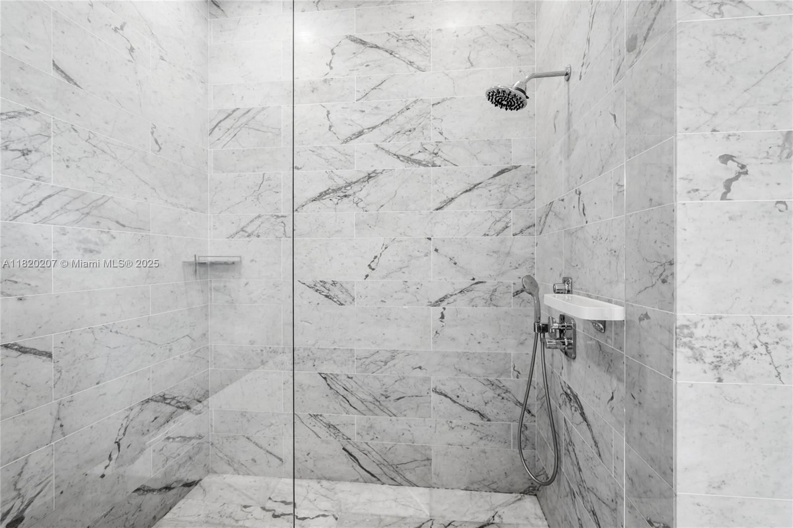 DINNER KEY - Residential