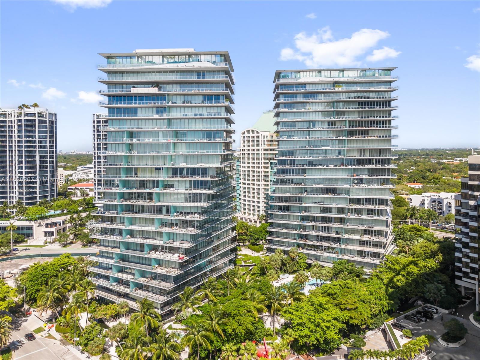 DINNER KEY - Residential