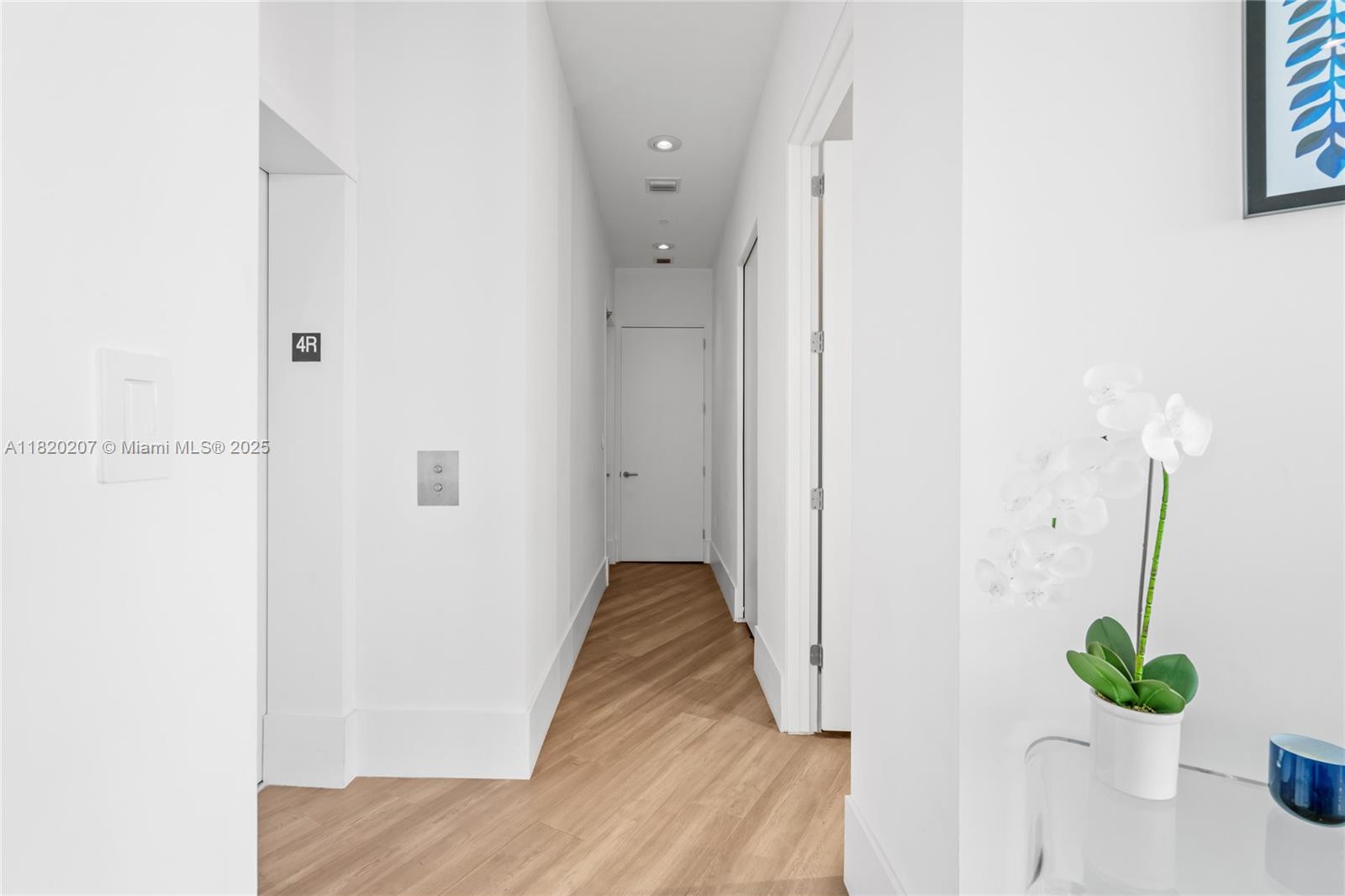 DINNER KEY - Residential