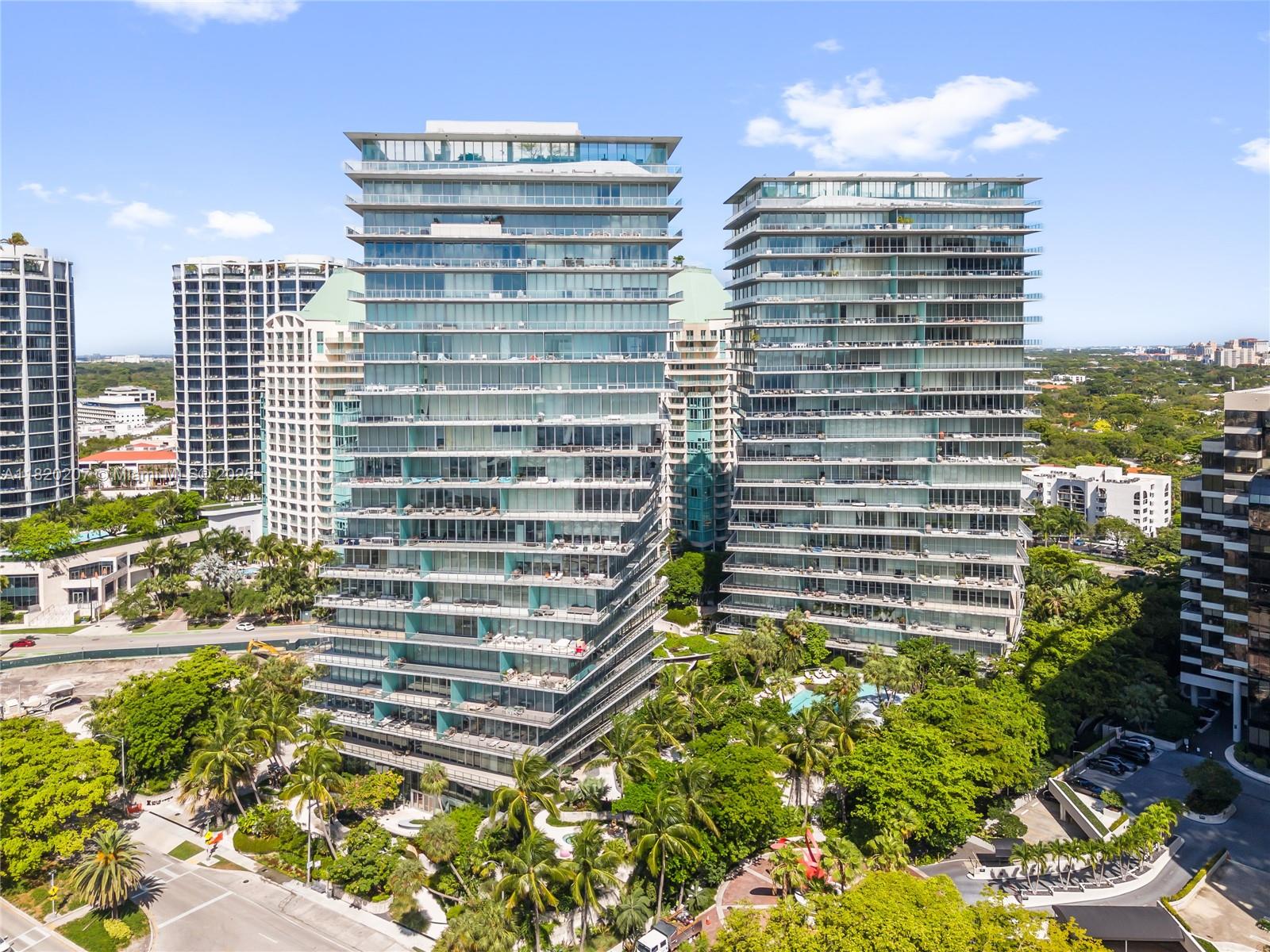 DINNER KEY - Residential