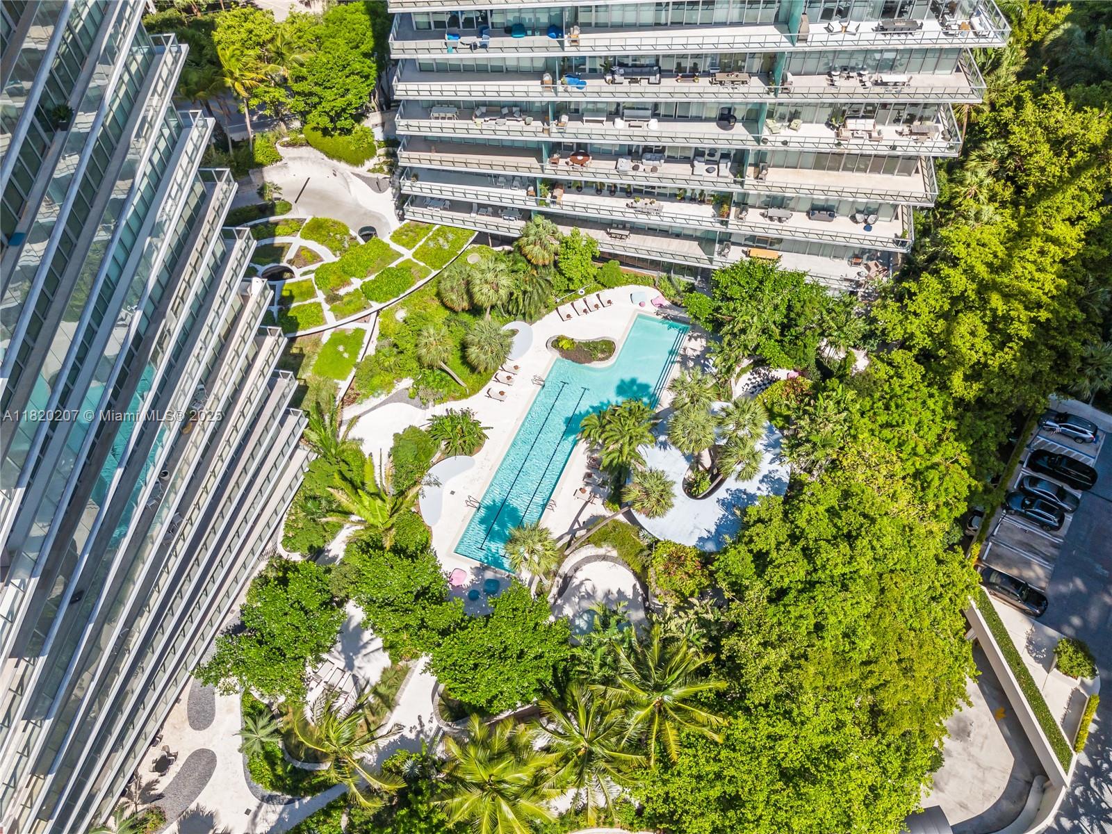 DINNER KEY - Residential