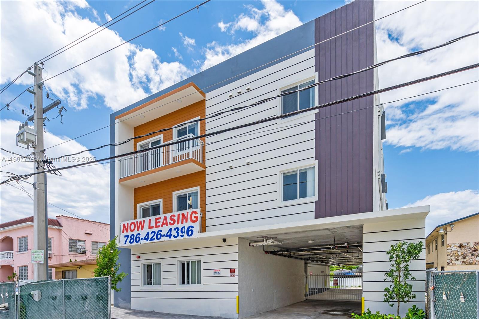 LAWRENCE ESTATE LAND COS - Residential Lease