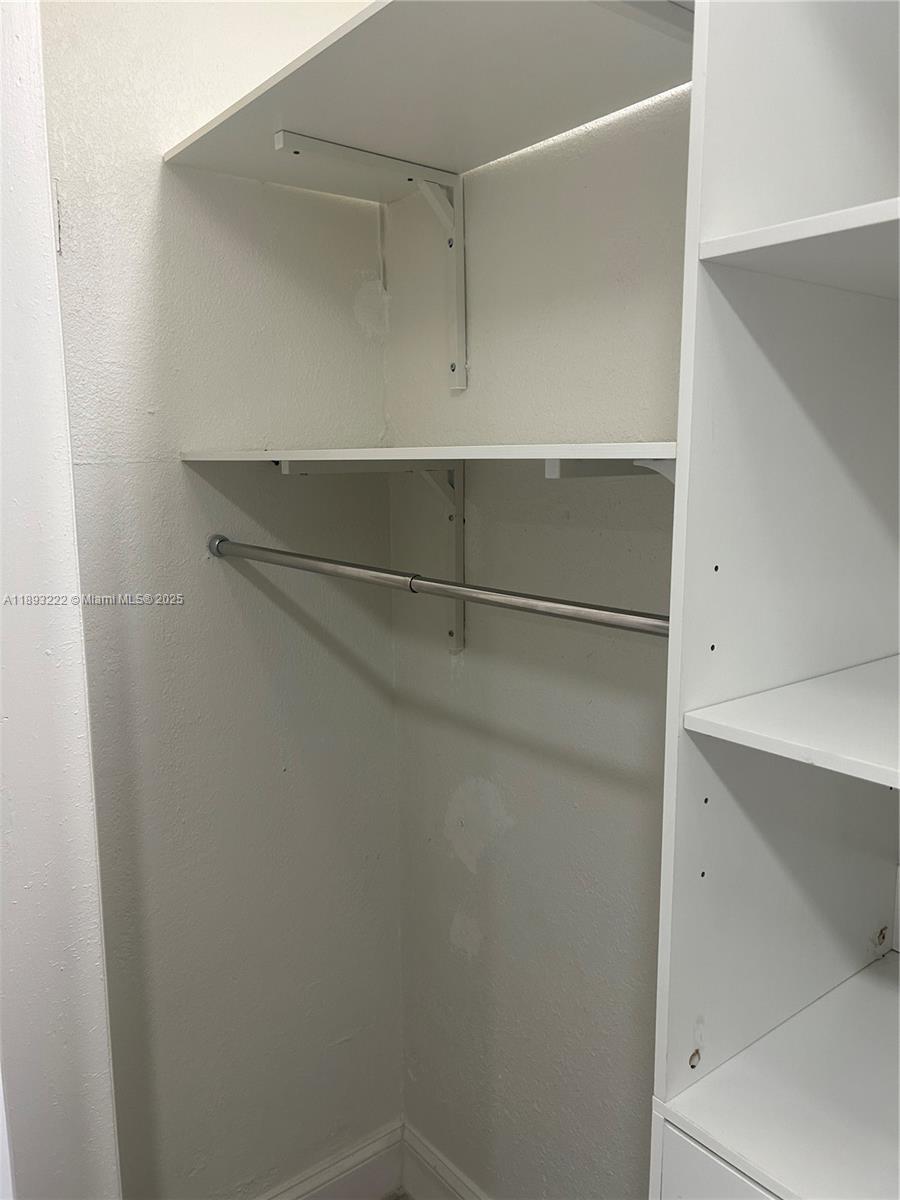 PARK VIEW SUB - Residential Lease