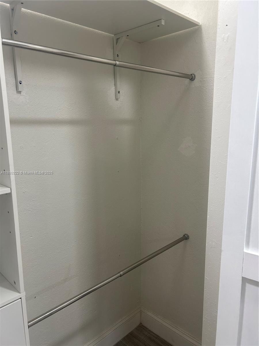 PARK VIEW SUB - Residential Lease