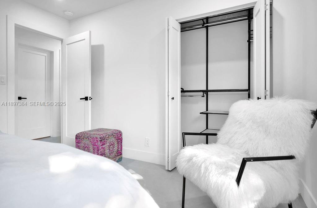 MANOR GROVE - Residential