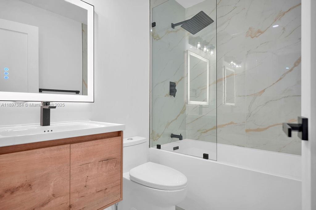 MANOR GROVE - Residential