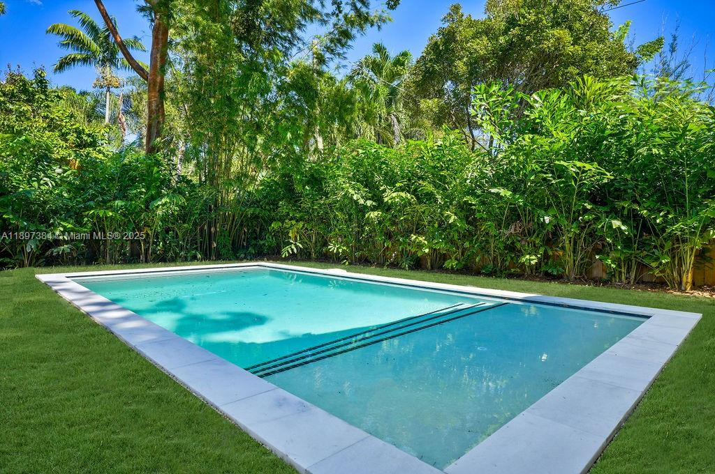 MANOR GROVE - Residential