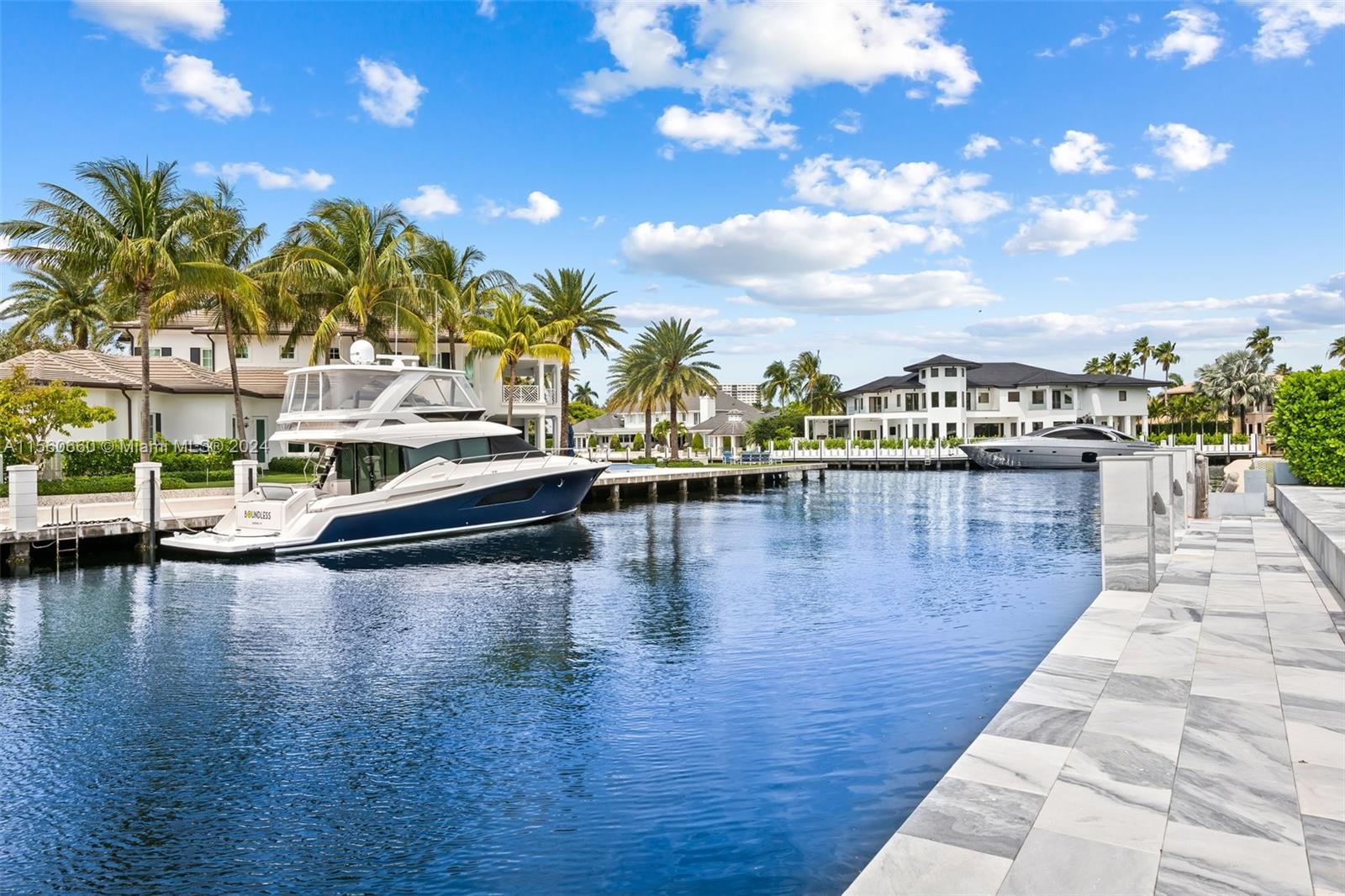 BAY COLONY - Residential