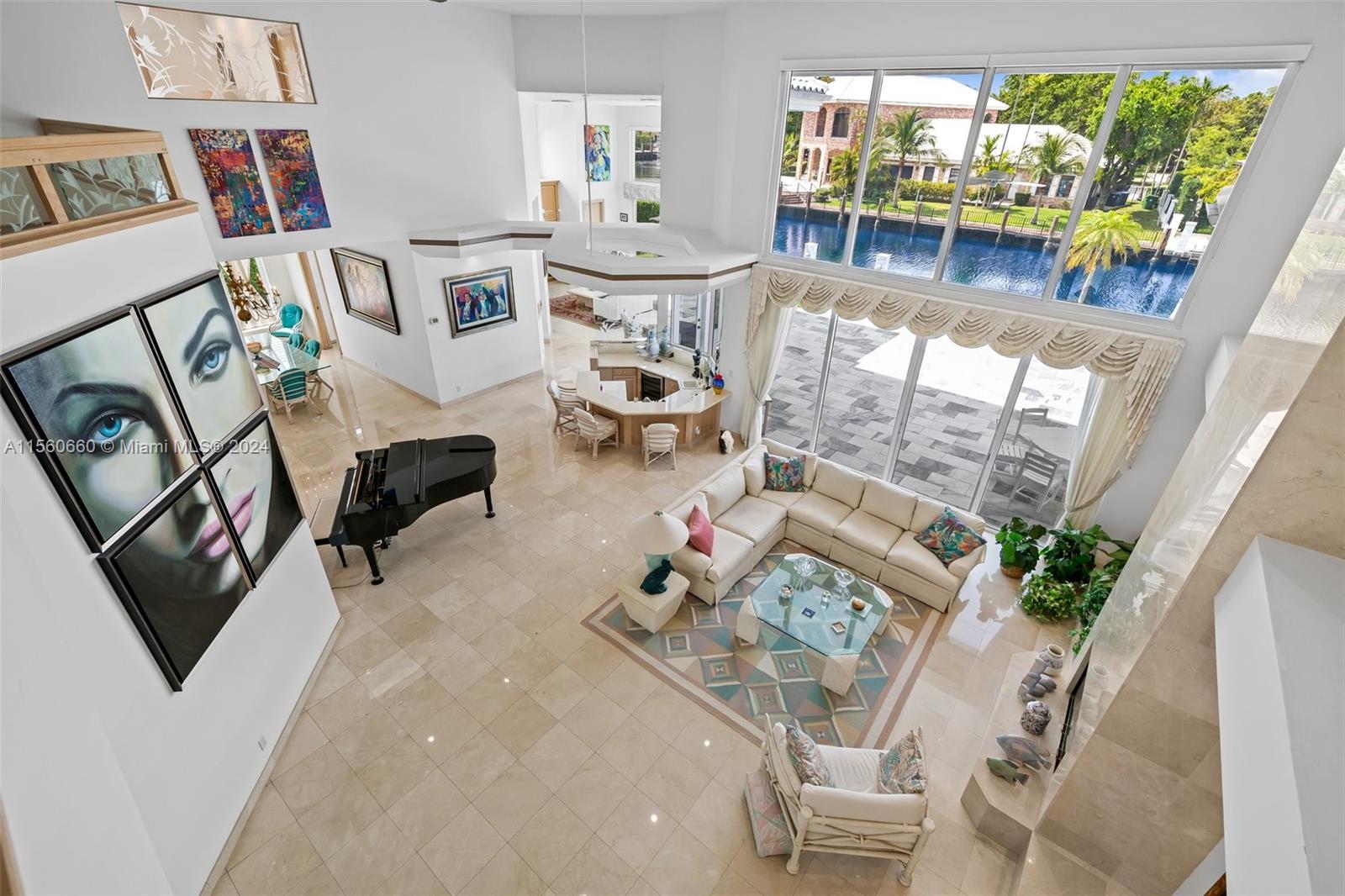 BAY COLONY - Residential