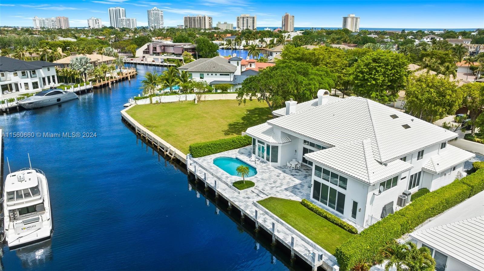 BAY COLONY - Residential