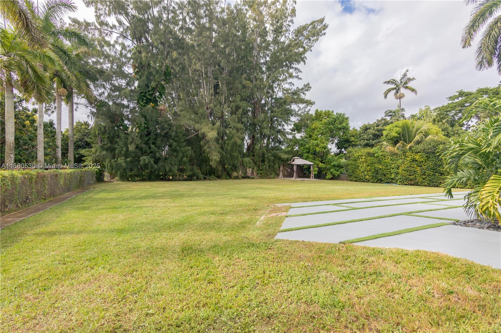 J G HEADS FARMS UNIT A - Residential Lease