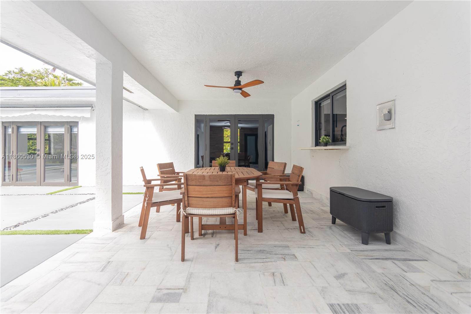 J G HEADS FARMS UNIT A - Residential Lease