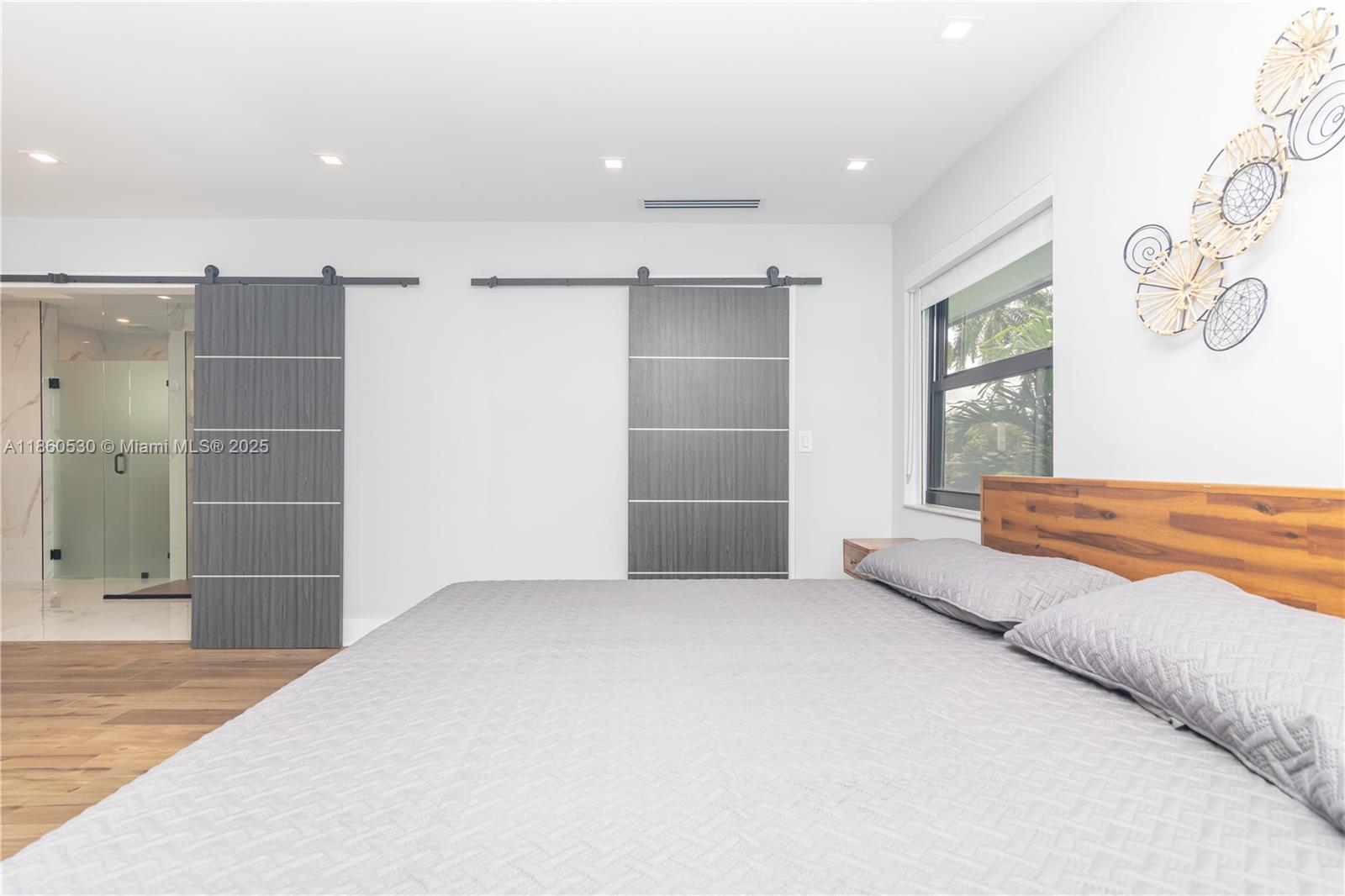 J G HEADS FARMS UNIT A - Residential Lease